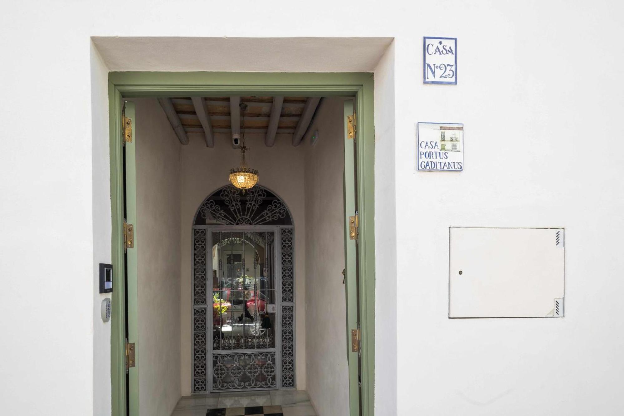 Casa Portus Gaditanus S XVIII Patio Andaluz Эль-Пуэрто-де-Санта-Мария Номер фото